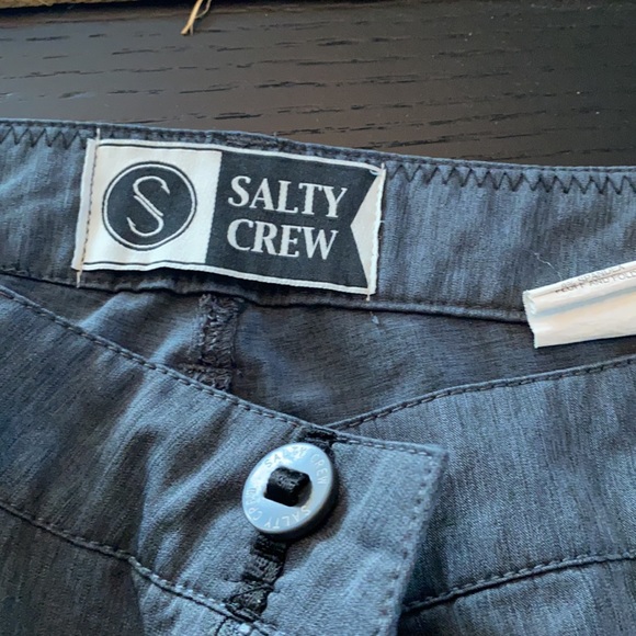 Men’s size 40 charcoal gray walking shorts - Picture 2 of 3